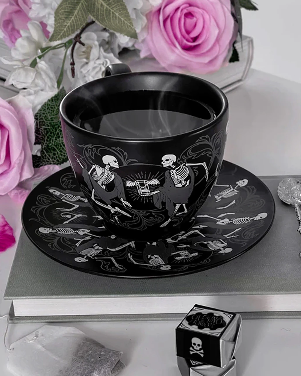 Danse Macabre Teetasse & Unterteller KILLSTAR 4 Danse Macabre Teetasse & Unterteller KILLSTAR – Bild 2